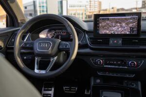 2021 Audi SQ5 cockpit