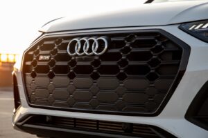 2021 Audi SQ5 grille
