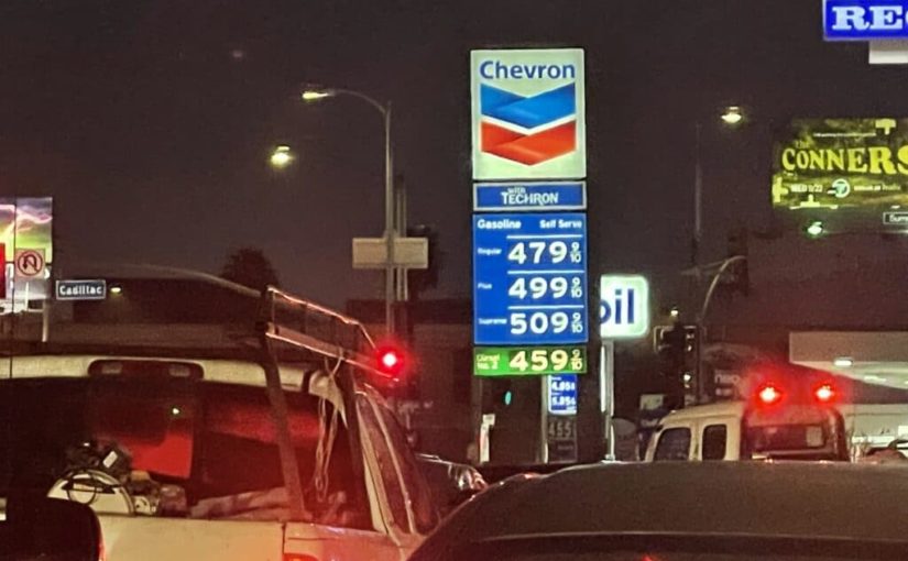 Gas Prices Keep Dropping as Christmas Nears